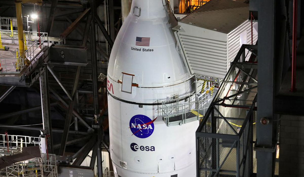 NASA's big, new moon rocket set for debut in rollout to Florida launch pad